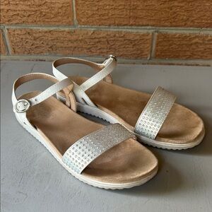 Cat & Jack white rhinestone sandals girls size 4